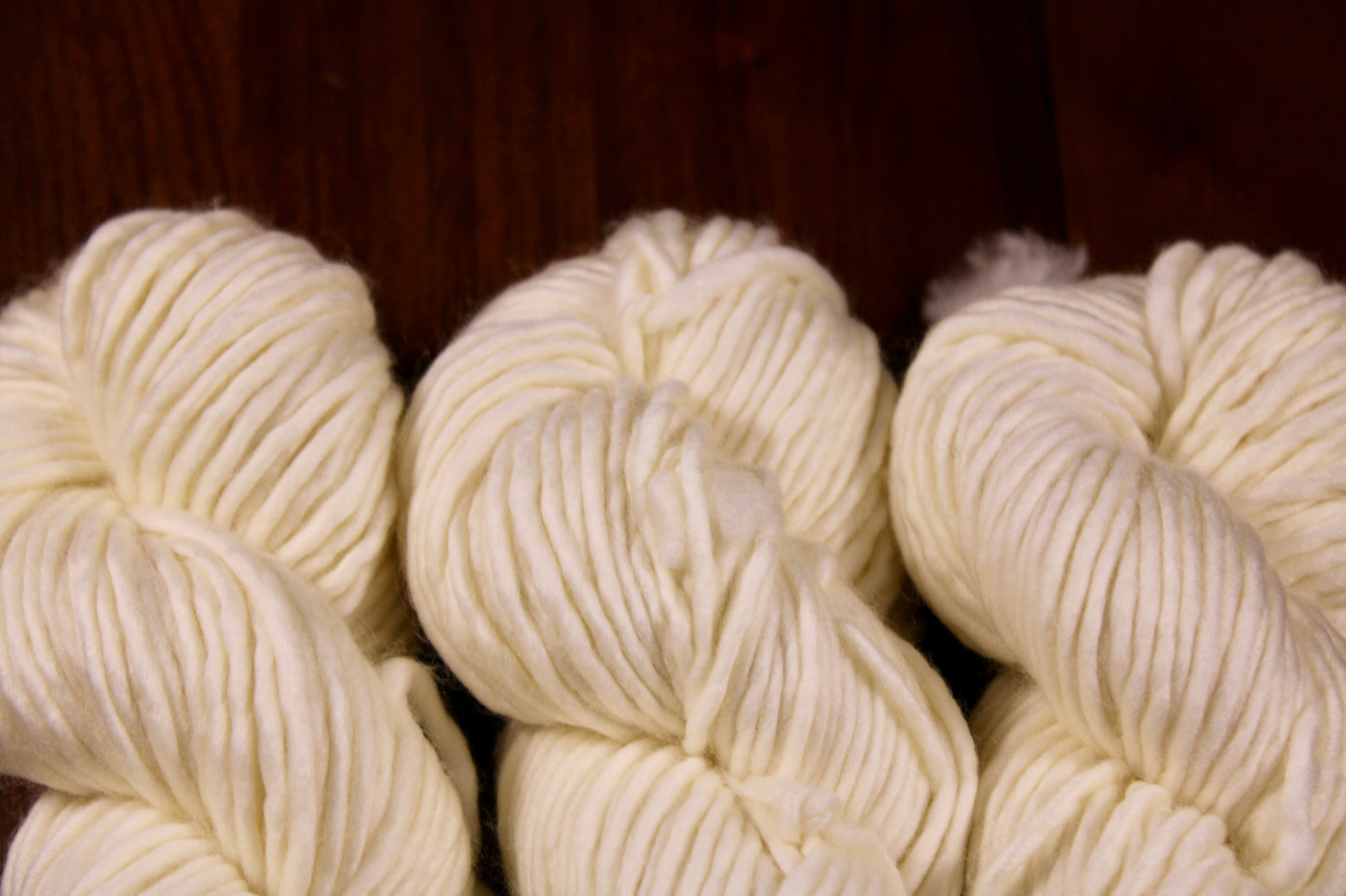 UNDYED SINGLE PLY BULKY