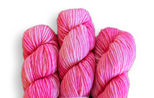 Load image into Gallery viewer, Baah Yarn Sequoia - Falling in Love
