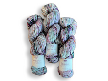 Load image into Gallery viewer, Baah Yarn Sequoia - Purple Haze
