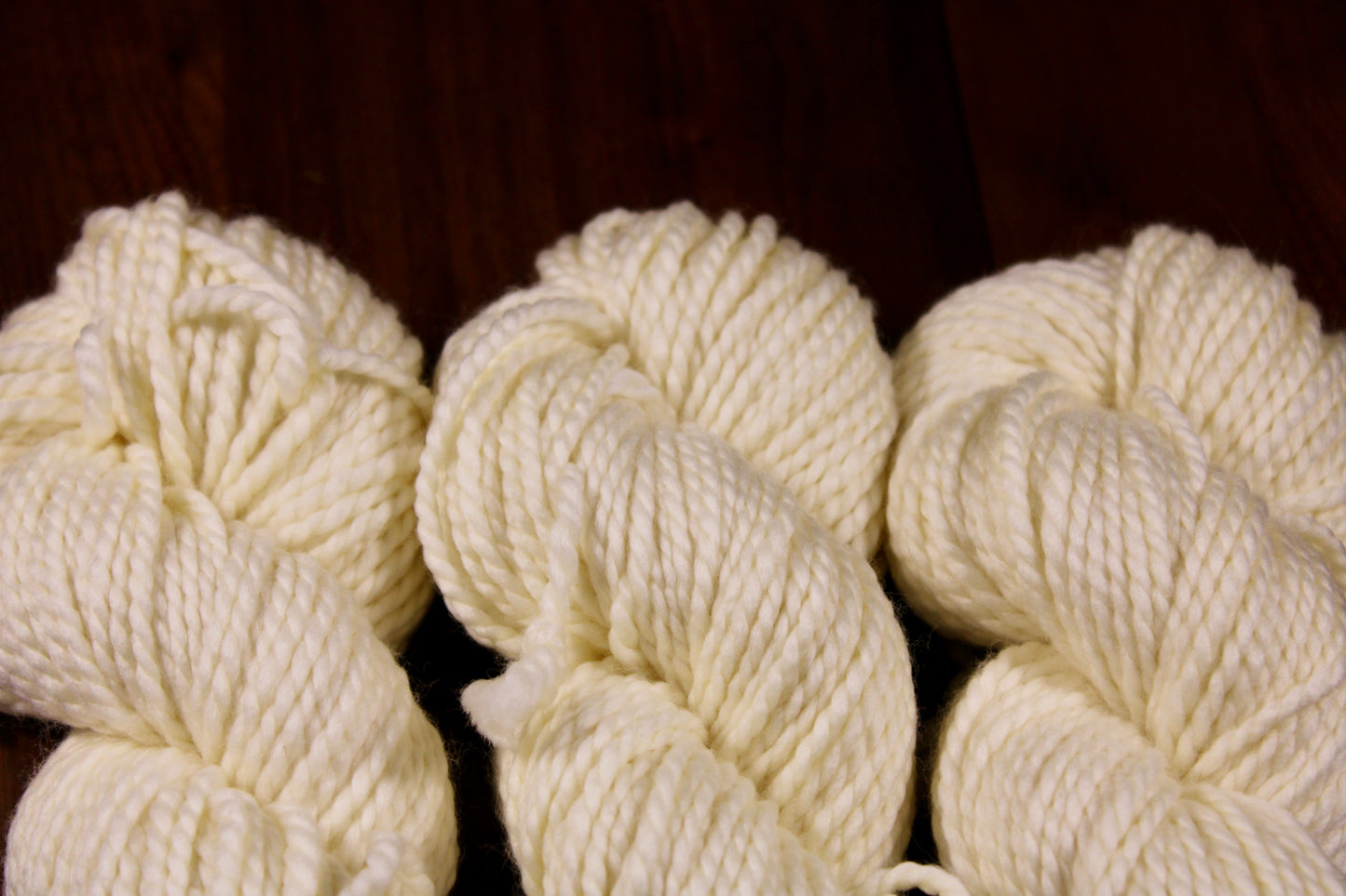 UNDYED 2-PLY BULKY